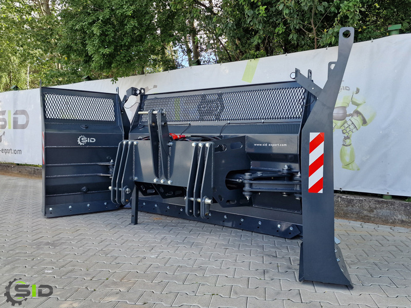 SID Maisschild Silogabel Flachschieber / Le bulldozer à maïs/ Corn plough / Silage blade /maize shield 4,5 m 3P.2+3 - Equipamento de pós-colheita: foto 4 SID Maisschild Silogabel Flachschieber / Le bulldozer à maïs/ Corn plough / Silage blade /maize shield 4,5 m 3P.2+3 - Equipamento de pós-colheita: foto 4