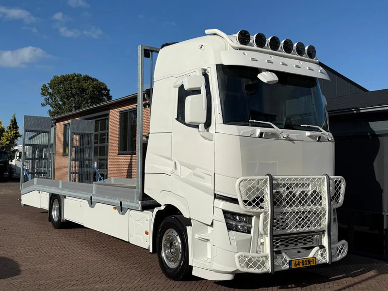 Renault T530 HIGH SHOWTRUCK Unused MULTI Transporter Full Option! - Camião transporte de veículos: foto 1 Renault T530 HIGH SHOWTRUCK Unused MULTI Transporter Full Option! - Camião transporte de veículos: foto 1