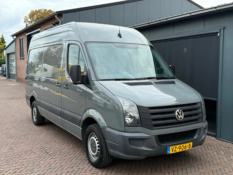Volkswagen Crafter 50 2.0 136 PK 3 zits Airco Cruise Camera Navigatie Nette Auto! 11/2015 - Furgão: foto 1 Volkswagen Crafter 50 2.0 136 PK 3 zits Airco Cruise Camera Navigatie Nette Auto! 11/2015 - Furgão: foto 1