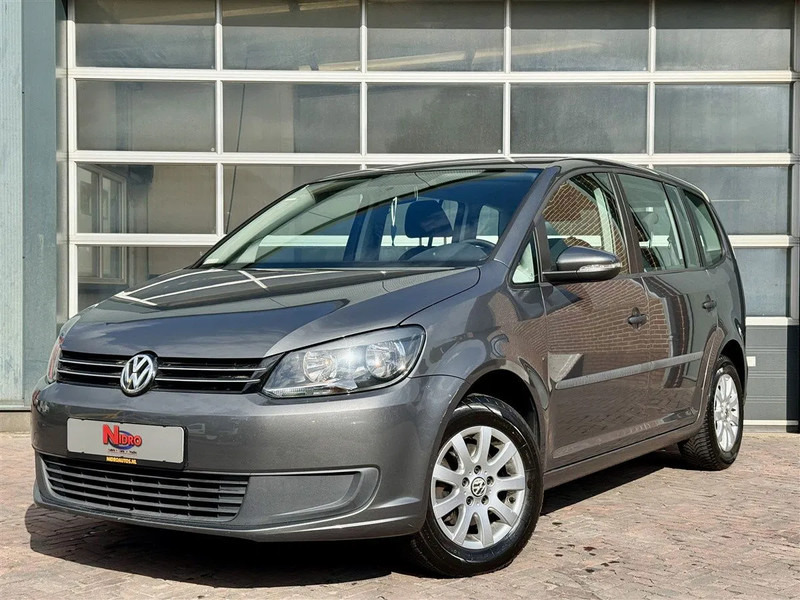 Volkswagen Touran 1.2 TSI 105pk 7 Pers LMV export - Automóvel: foto 2 Volkswagen Touran 1.2 TSI 105pk 7 Pers LMV export - Automóvel: foto 2