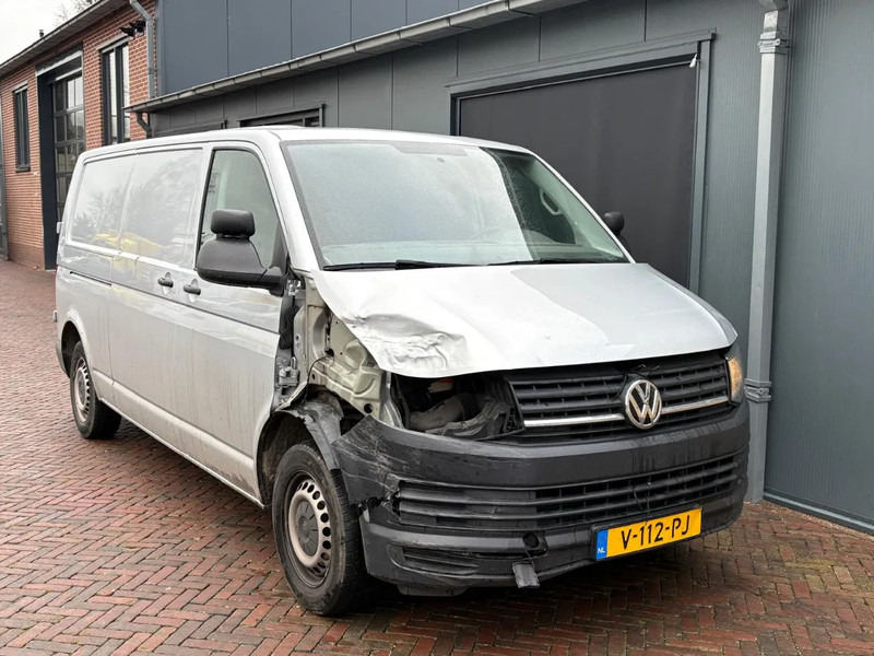 Volkswagen Transporter Lichte Schade 2.0 tdi L2 Carplay PDC boekjes Carpas - Furgão compacto: foto 1 Volkswagen Transporter Lichte Schade 2.0 tdi L2 Carplay PDC boekjes Carpas - Furgão compacto: foto 1