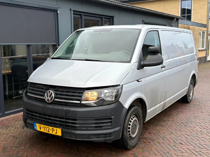 Volkswagen Transporter Lichte Schade 2.0 tdi L2 Carplay PDC boekjes Carpas - Furgão compacto: foto 2 Volkswagen Transporter Lichte Schade 2.0 tdi L2 Carplay PDC boekjes Carpas - Furgão compacto: foto 2