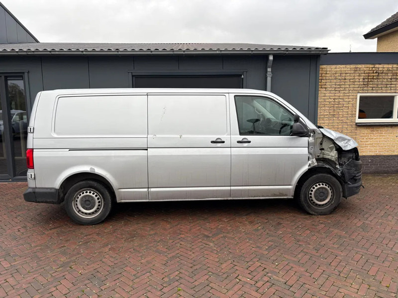 Volkswagen Transporter Lichte Schade 2.0 tdi L2 Carplay PDC boekjes Carpas - Furgão compacto: foto 3 Volkswagen Transporter Lichte Schade 2.0 tdi L2 Carplay PDC boekjes Carpas - Furgão compacto: foto 3