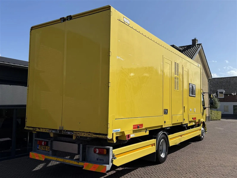 Volvo FL 12.240 2x bed Stand Airco Douche wasbak Heater w.o box - Camião furgão: foto 3 Volvo FL 12.240 2x bed Stand Airco Douche wasbak Heater w.o box - Camião furgão: foto 3