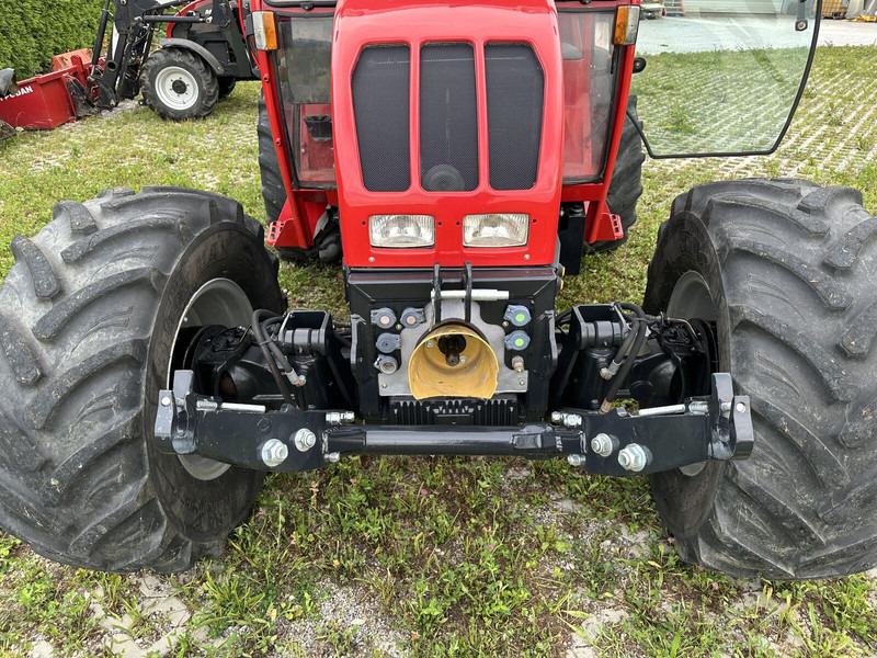 Reform Mounty 100 - Trator: foto 4 Reform Mounty 100 - Trator: foto 4