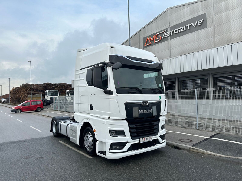 MAN TGX 18.510 4X2 LL SA Intarder Klima ACC - Tractor: foto 1 MAN TGX 18.510 4X2 LL SA Intarder Klima ACC - Tractor: foto 1