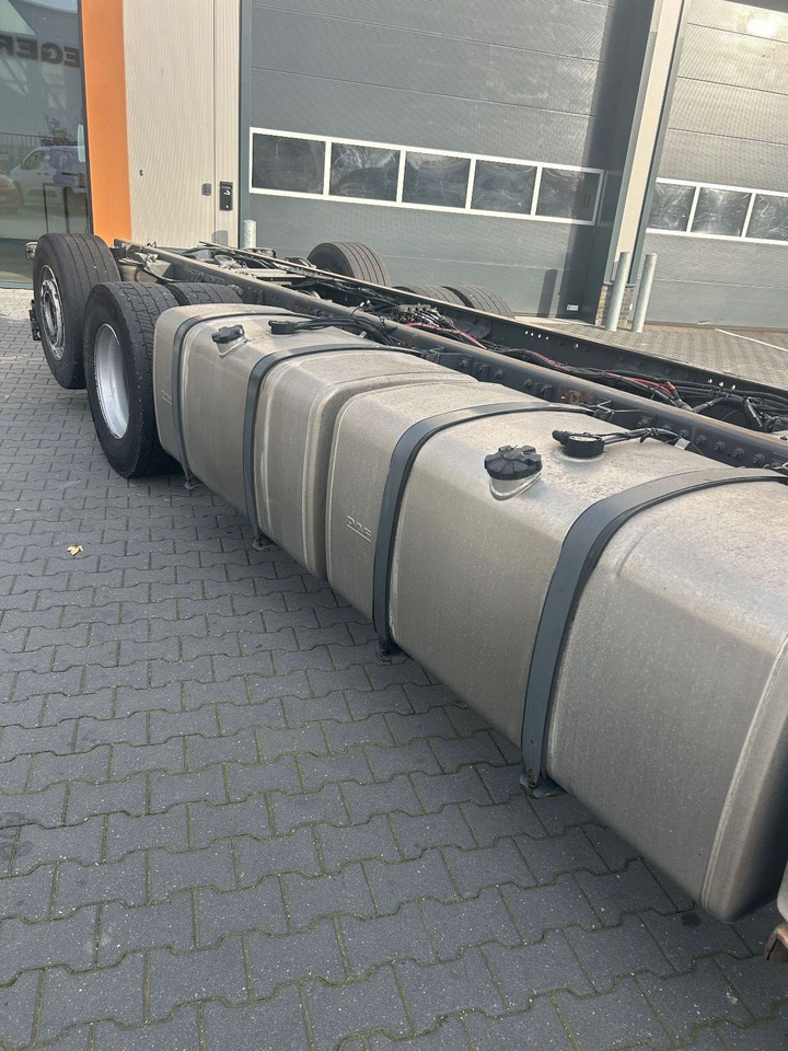 DAF XF 530 XF530 Super Space Cab FAR - Camião chassi: foto 3 DAF XF 530 XF530 Super Space Cab FAR - Camião chassi: foto 3