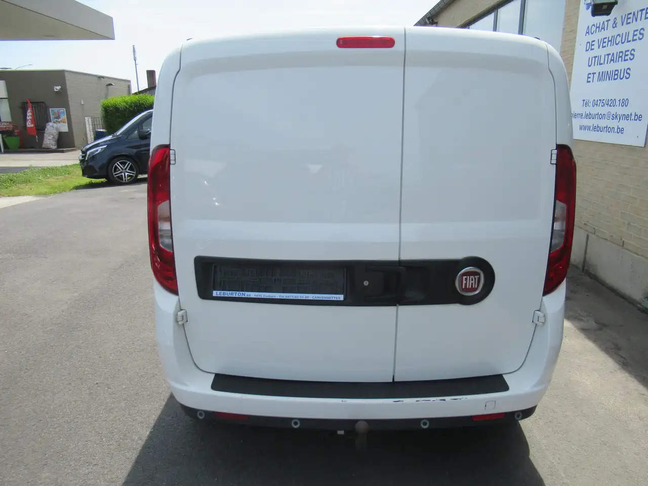 Fiat Doblo 105CV AIRCO,NAVI,CRUISE 9000€+TVA - Furgão: foto 4 Fiat Doblo 105CV AIRCO,NAVI,CRUISE 9000€+TVA - Furgão: foto 4