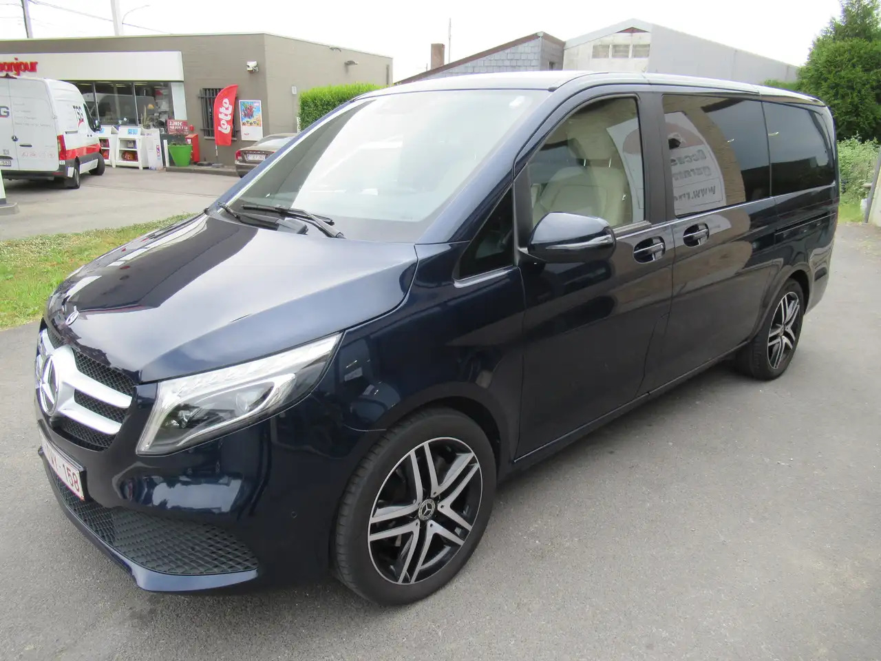 Mercedes-Benz V 300 d 4-Matic MWB toit pano 45000€+tva/btw - Carrinha cabine dupla: foto 1 Mercedes-Benz V 300 d 4-Matic MWB toit pano 45000€+tva/btw - Carrinha cabine dupla: foto 1