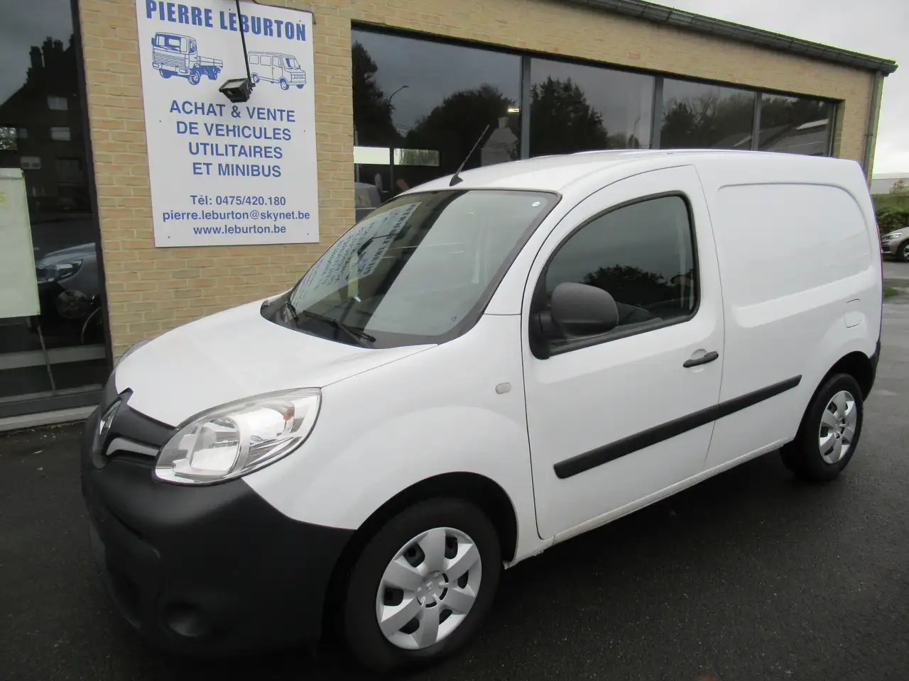 Renault Kangoo 15 DCI GRAND CONFORT CLIM 8250€+TVA/BTW - Furgão compacto: foto 1 Renault Kangoo 15 DCI GRAND CONFORT CLIM 8250€+TVA/BTW - Furgão compacto: foto 1