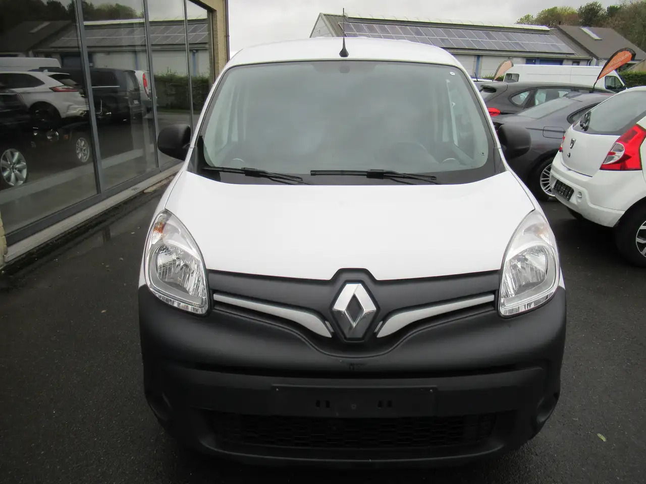 Renault Kangoo 15 DCI GRAND CONFORT CLIM 8250€+TVA/BTW - Furgão compacto: foto 3 Renault Kangoo 15 DCI GRAND CONFORT CLIM 8250€+TVA/BTW - Furgão compacto: foto 3