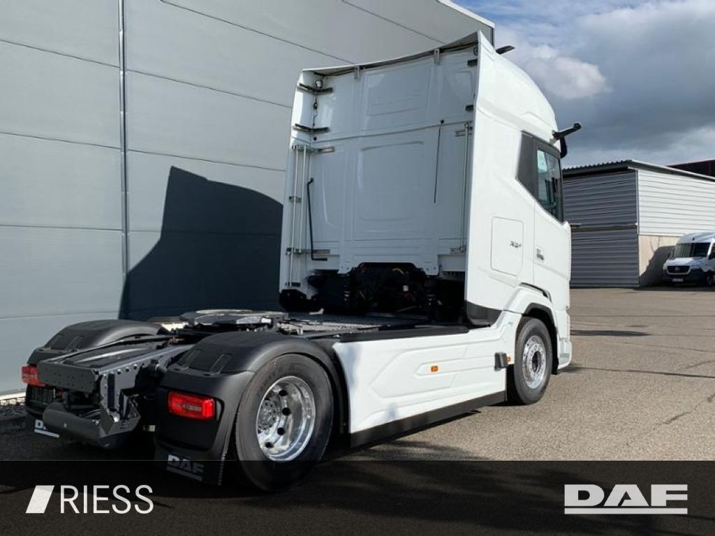 DAF XG+ 530 FT Leder Alcoa Vollluft Standklima - Tractor: foto 3 DAF XG+ 530 FT Leder Alcoa Vollluft Standklima - Tractor: foto 3