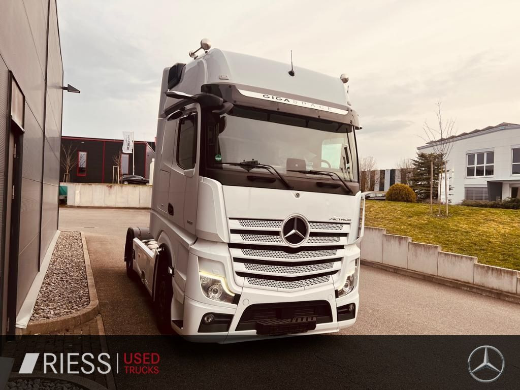 Mercedes-Benz 1851 LS GigaSpace Vollluft BiXenon KlimaA Navi Mercedes-Benz 1851 LS GigaSpace Vollluft BiXenon KlimaA Navi - Tractor: foto 3 Mercedes-Benz 1851 LS GigaSpace Vollluft BiXenon KlimaA Navi Mercedes-Benz 1851 LS GigaSpace Vollluft BiXenon KlimaA Navi - Tractor: foto 3