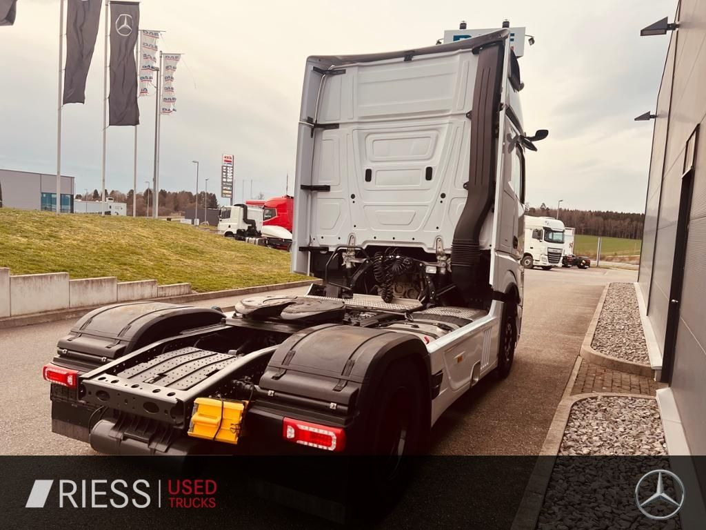 Mercedes-Benz 1851 LS GigaSpace Vollluft BiXenon KlimaA Navi Mercedes-Benz 1851 LS GigaSpace Vollluft BiXenon KlimaA Navi - Tractor: foto 5 Mercedes-Benz 1851 LS GigaSpace Vollluft BiXenon KlimaA Navi Mercedes-Benz 1851 LS GigaSpace Vollluft BiXenon KlimaA Navi - Tractor: foto 5