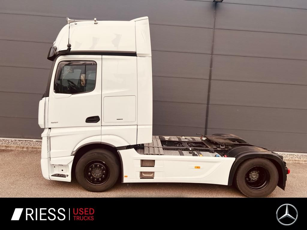 Mercedes-Benz 1851 LS GigaSpace Vollluft BiXenon KlimaA Navi Mercedes-Benz 1851 LS GigaSpace Vollluft BiXenon KlimaA Navi - Tractor: foto 1 Mercedes-Benz 1851 LS GigaSpace Vollluft BiXenon KlimaA Navi Mercedes-Benz 1851 LS GigaSpace Vollluft BiXenon KlimaA Navi - Tractor: foto 1
