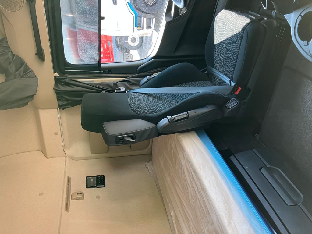 Mercedes-Benz Actros 1851 LS 4x2 - Tractor: foto 5 Mercedes-Benz Actros 1851 LS 4x2 - Tractor: foto 5