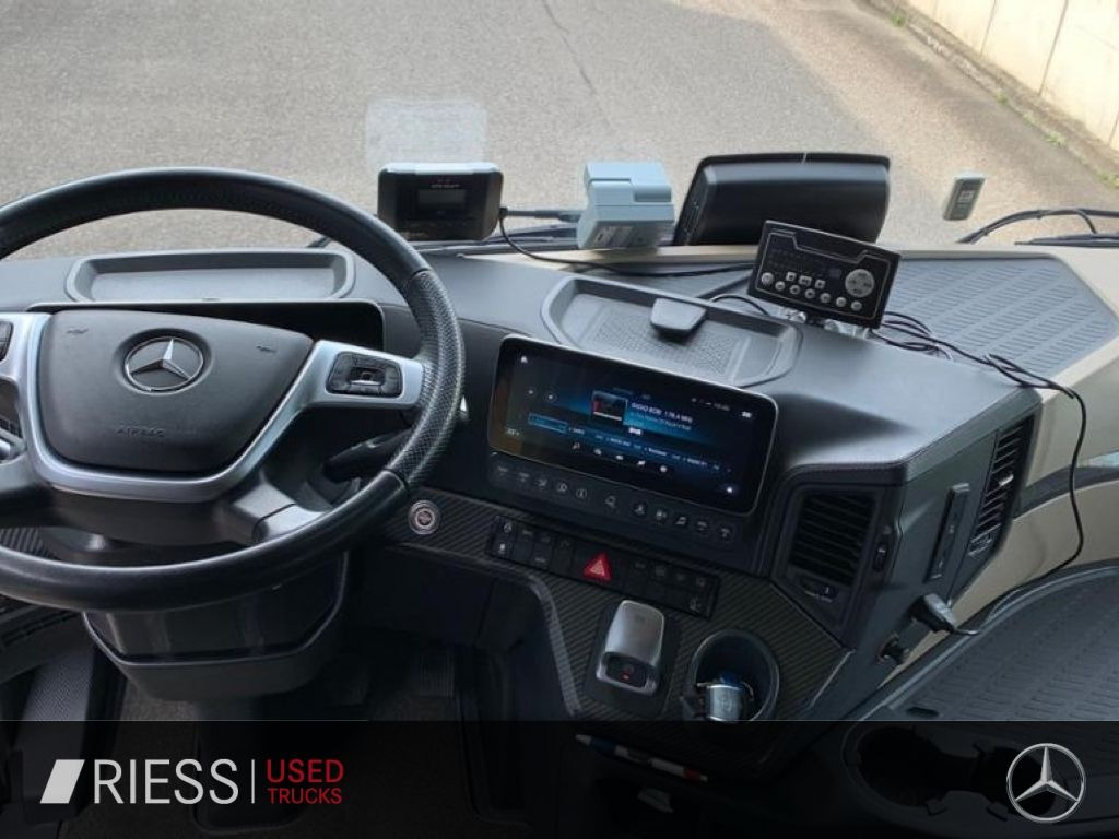 Tractor Mercedes-Benz Actros Edition 2 BiXenon KlimaA Navi Massage: foto 6
