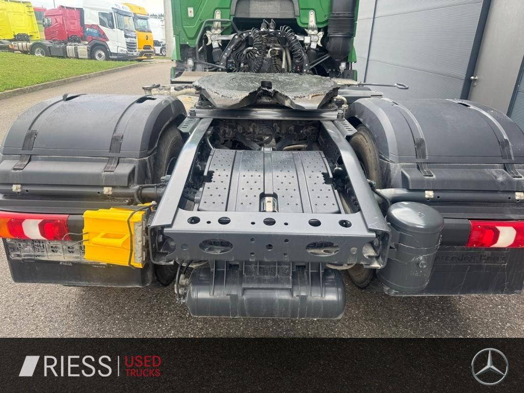 Mercedes-Benz Arocs 1851 HAD Retarder Navi STH AUT DynLicht - Tractor: foto 5 Mercedes-Benz Arocs 1851 HAD Retarder Navi STH AUT DynLicht - Tractor: foto 5