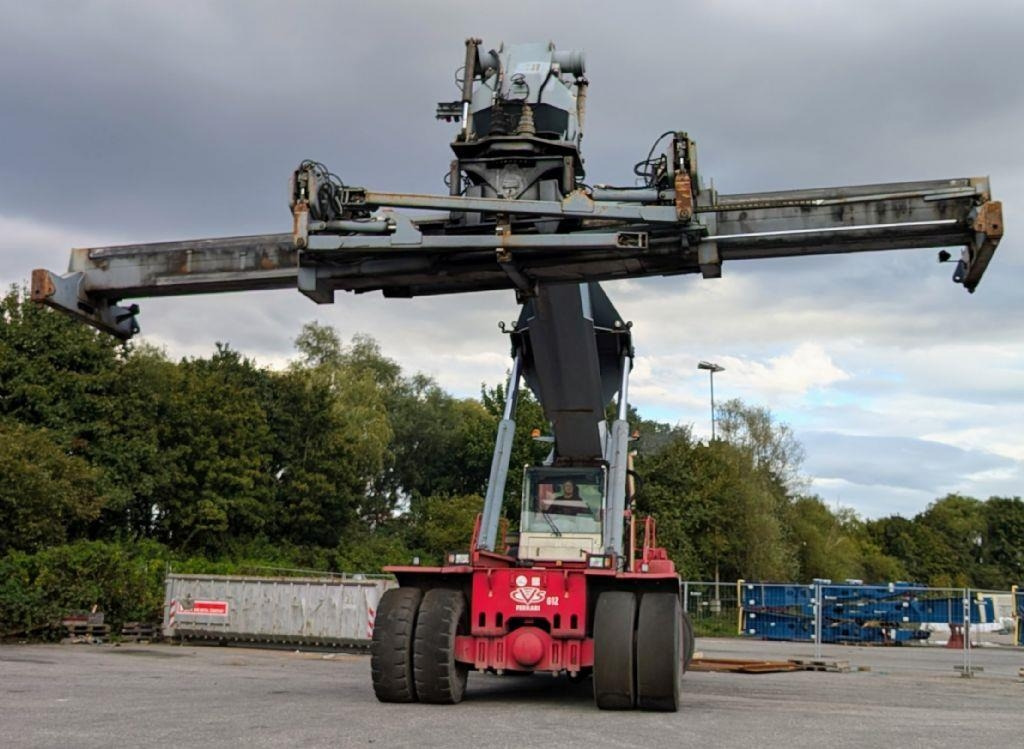 CVS Ferrari F377.5 PB - Reachstacker porta contentores: foto 1 CVS Ferrari F377.5 PB - Reachstacker porta contentores: foto 1