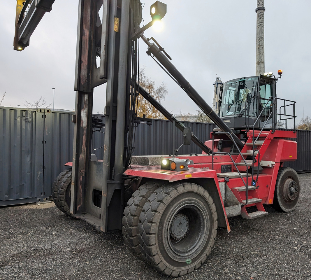 KALMAR DCG100-45ED7 - Manipulador de contentor: foto 1 KALMAR DCG100-45ED7 - Manipulador de contentor: foto 1