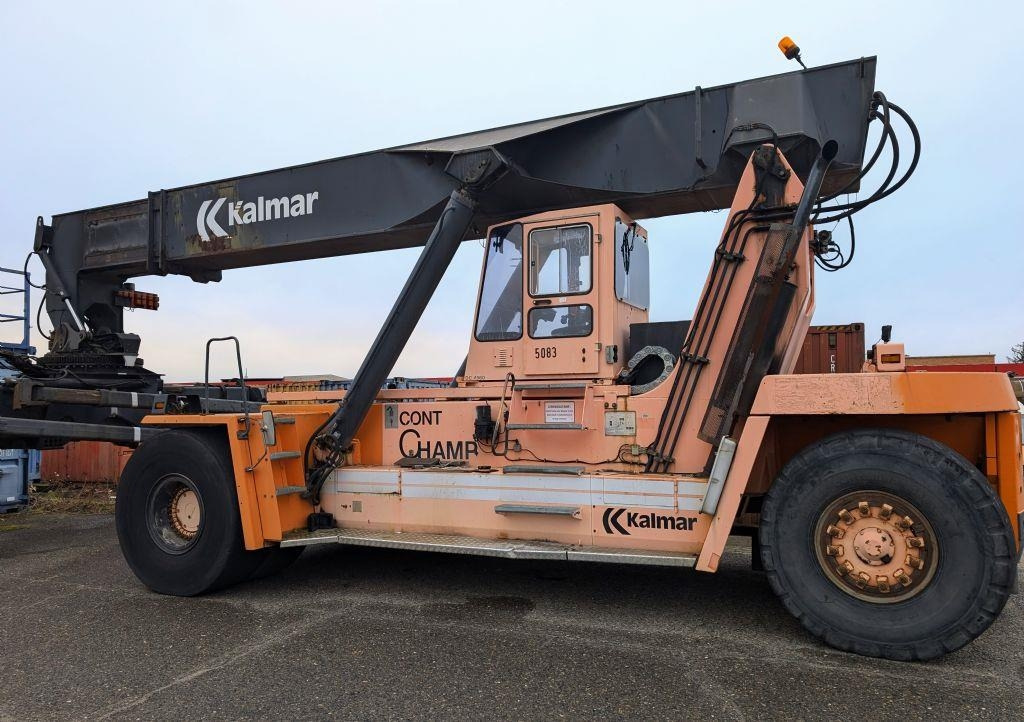 Kalmar DC4560RC4 - Reachstacker porta contentores: foto 2 Kalmar DC4560RC4 - Reachstacker porta contentores: foto 2