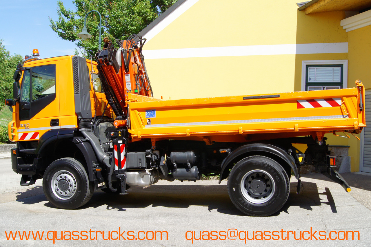 IVECO 190T33 Trakker 4x4/ATLAS 85.2/Euro5/Winterdienst/Streuer - Veículo limpa-neves: foto 3 IVECO 190T33 Trakker 4x4/ATLAS 85.2/Euro5/Winterdienst/Streuer - Veículo limpa-neves: foto 3