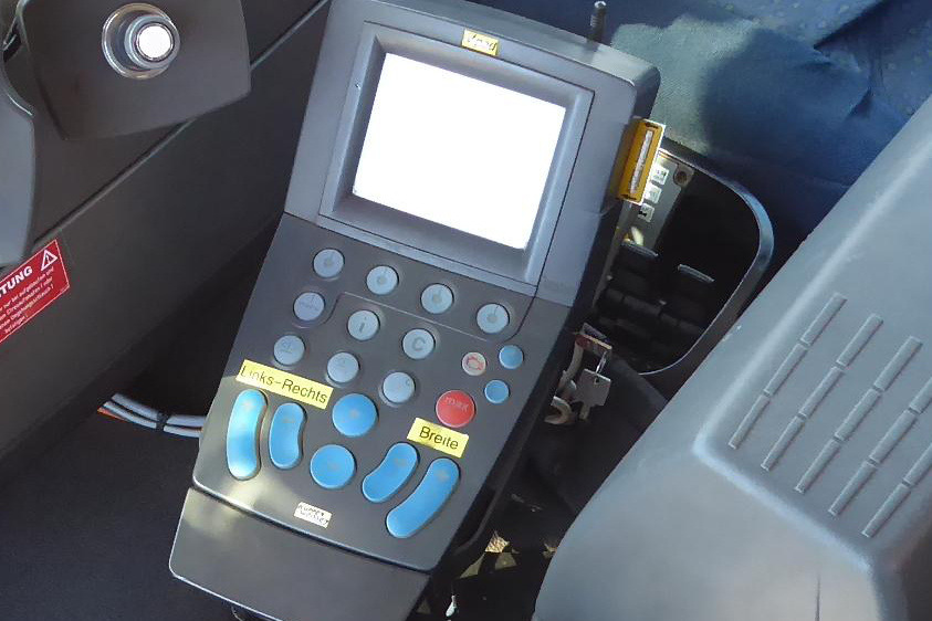 KÜPPER-WEISSER /GMEINER/BUCHER Feuchtsalzstreuer Salzstreuer Streuer auf Abrollgestell - Camião polibenne: foto 4 KÜPPER-WEISSER /GMEINER/BUCHER Feuchtsalzstreuer Salzstreuer Streuer auf Abrollgestell - Camião polibenne: foto 4