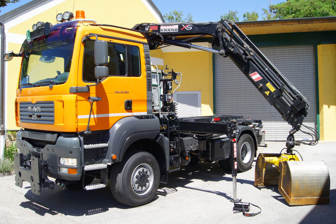 MAN TGA 18.360 BL 4x4/Euro 4/TÜV/HIAB 111/MULTILIFT/Winterdienst - Camião polibenne, Camião grua: foto 2 MAN TGA 18.360 BL 4x4/Euro 4/TÜV/HIAB 111/MULTILIFT/Winterdienst - Camião polibenne, Camião grua: foto 2