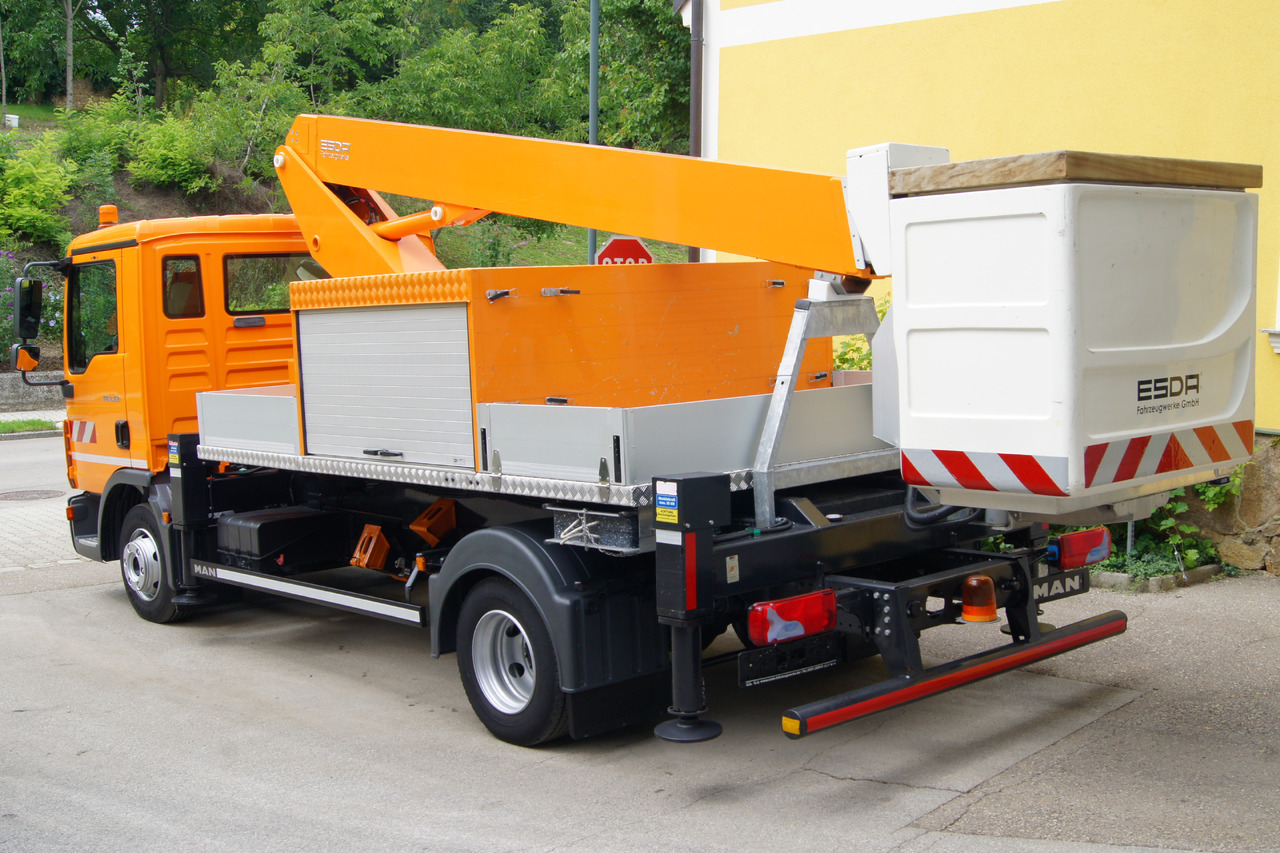 MAN TGL 8.150/TÜV/ESDA 21,5m Hubarbeitsbühne/Steiger/EURO 5 - Caminhão com plataforma aérea: foto 5 MAN TGL 8.150/TÜV/ESDA 21,5m Hubarbeitsbühne/Steiger/EURO 5 - Caminhão com plataforma aérea: foto 5