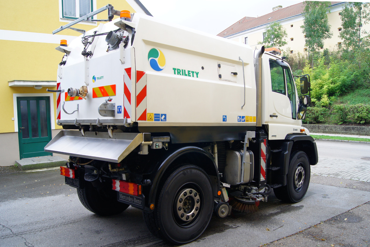 MERCEDES-BENZ Unimog U400 + TRILETY Kehrmaschine/TÜV/EUR4/Leistungshydraulik - Varredora urbana: foto 5 MERCEDES-BENZ Unimog U400 + TRILETY Kehrmaschine/TÜV/EUR4/Leistungshydraulik - Varredora urbana: foto 5