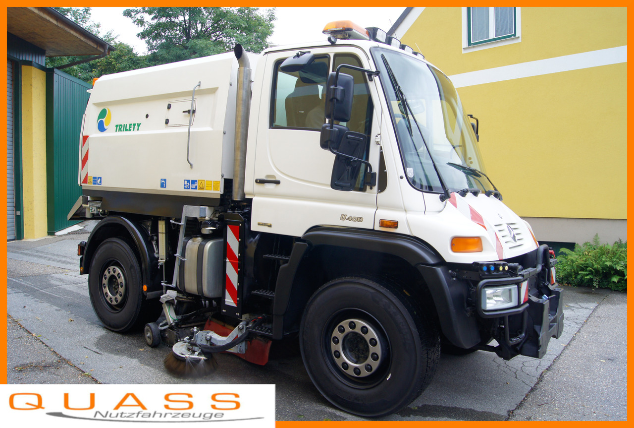MERCEDES-BENZ Unimog U400 + TRILETY Kehrmaschine/TÜV/EUR4/Leistungshydraulik - Varredora urbana: foto 1 MERCEDES-BENZ Unimog U400 + TRILETY Kehrmaschine/TÜV/EUR4/Leistungshydraulik - Varredora urbana: foto 1