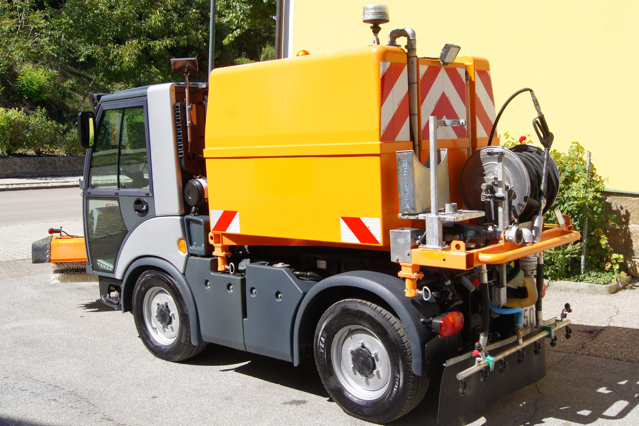 MULTICAR TREMO X56 Carrier CS/4x4/Euro 5/Besen/Wasserfass - Varredora urbana: foto 3 MULTICAR TREMO X56 Carrier CS/4x4/Euro 5/Besen/Wasserfass - Varredora urbana: foto 3