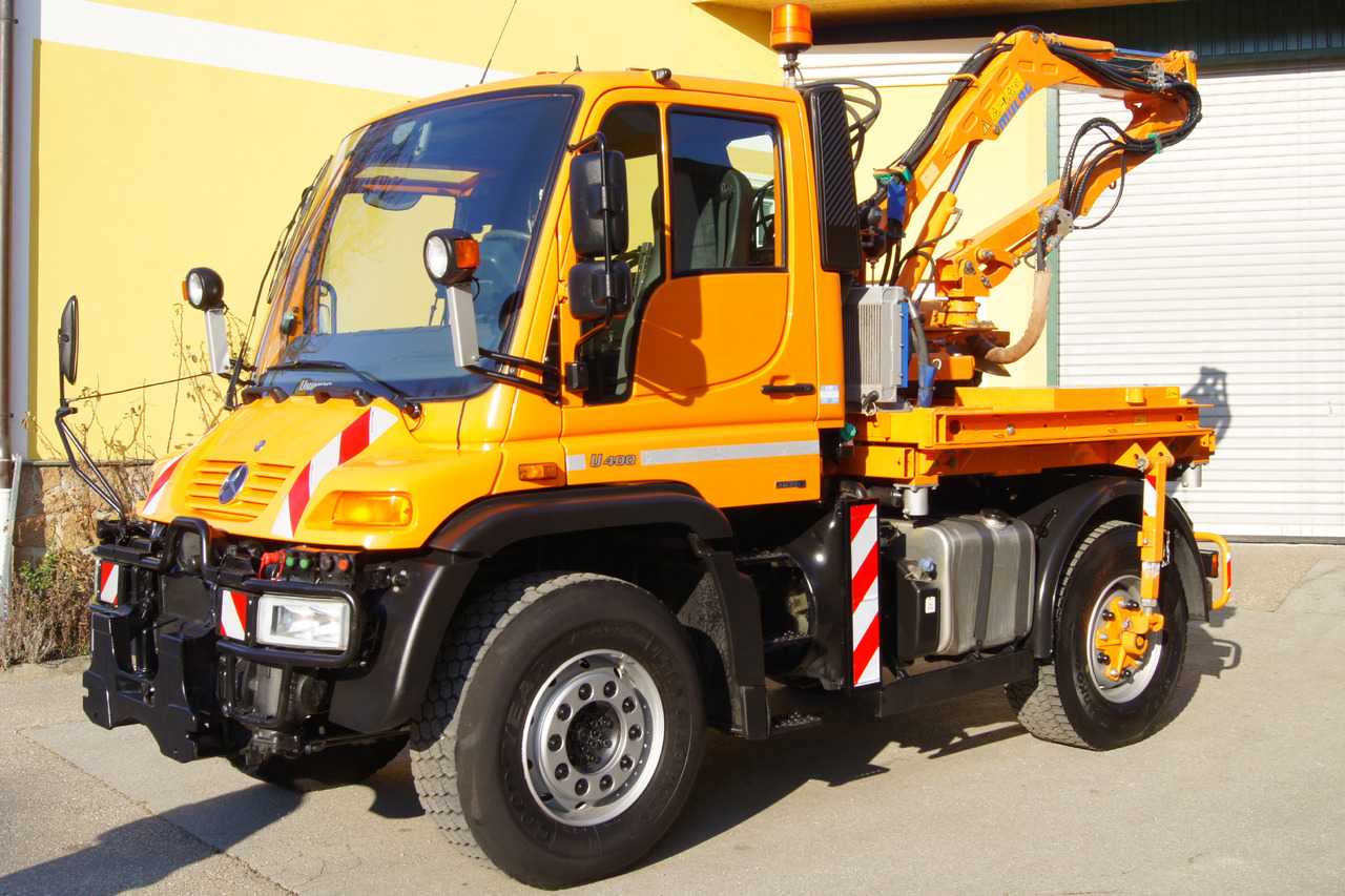 UNIMOG Unimog U 400/Hydrostat/Mähtür +MULAG MHU 800 - Camião basculante: foto 2 UNIMOG Unimog U 400/Hydrostat/Mähtür +MULAG MHU 800 - Camião basculante: foto 2