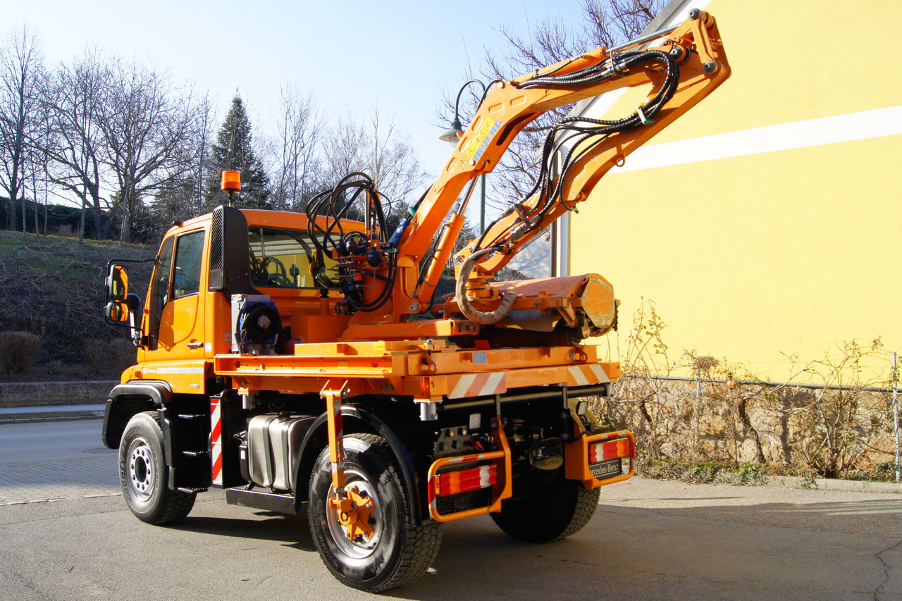 MERCEDES-BENZ Unimog U 400/Hydrostat/Mähtür +MULAG MHU 800 - Veículo municipal/ Especial: foto 4 MERCEDES-BENZ Unimog U 400/Hydrostat/Mähtür +MULAG MHU 800 - Veículo municipal/ Especial: foto 4