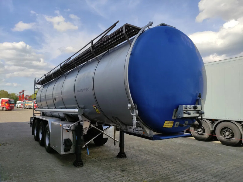 Burg 26165 liter Tankoplegger 1 kamer MET RVS Pomp - Semi-reboque cisterna: foto 5 Burg 26165 liter Tankoplegger 1 kamer MET RVS Pomp - Semi-reboque cisterna: foto 5