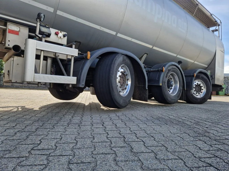 G.magyar 36000 liter geïsoleerde intra / melk tankoplegger met VSE Besturing en pomp - Semi-reboque cisterna: foto 5 G.magyar 36000 liter geïsoleerde intra / melk tankoplegger met VSE Besturing en pomp - Semi-reboque cisterna: foto 5