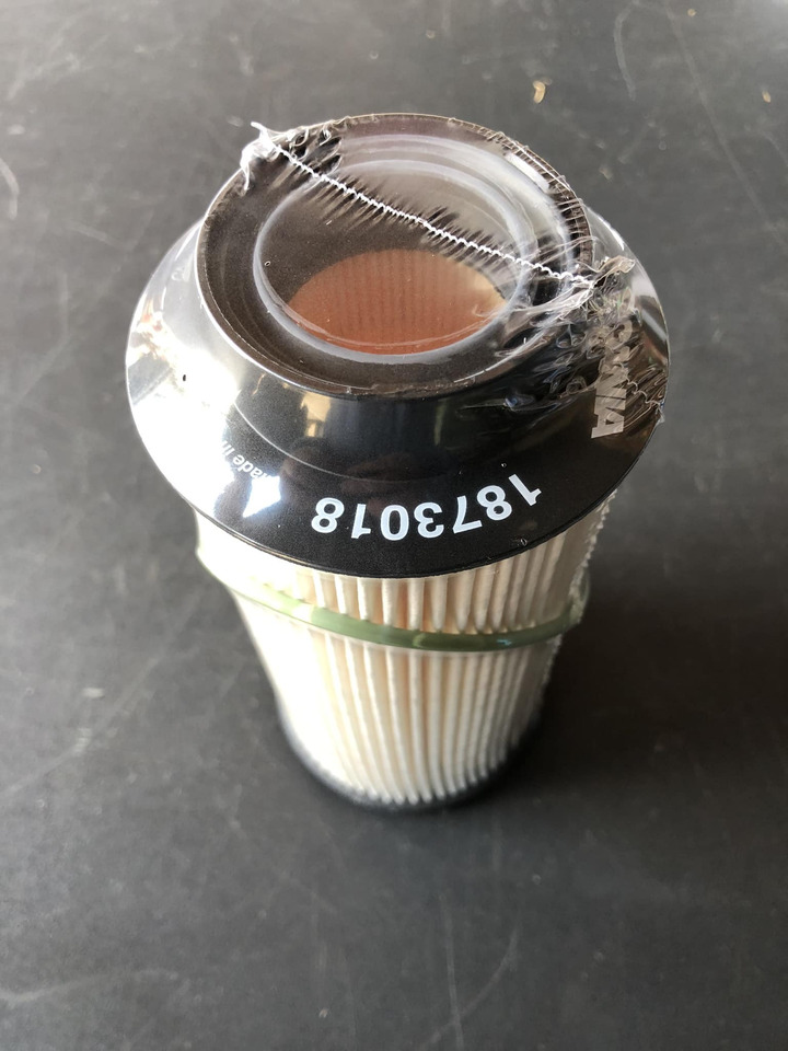 SCANIA FUEL FILTER - 1873018 - Filtro de combustível para Camião: foto 1 SCANIA FUEL FILTER - 1873018 - Filtro de combustível para Camião: foto 1