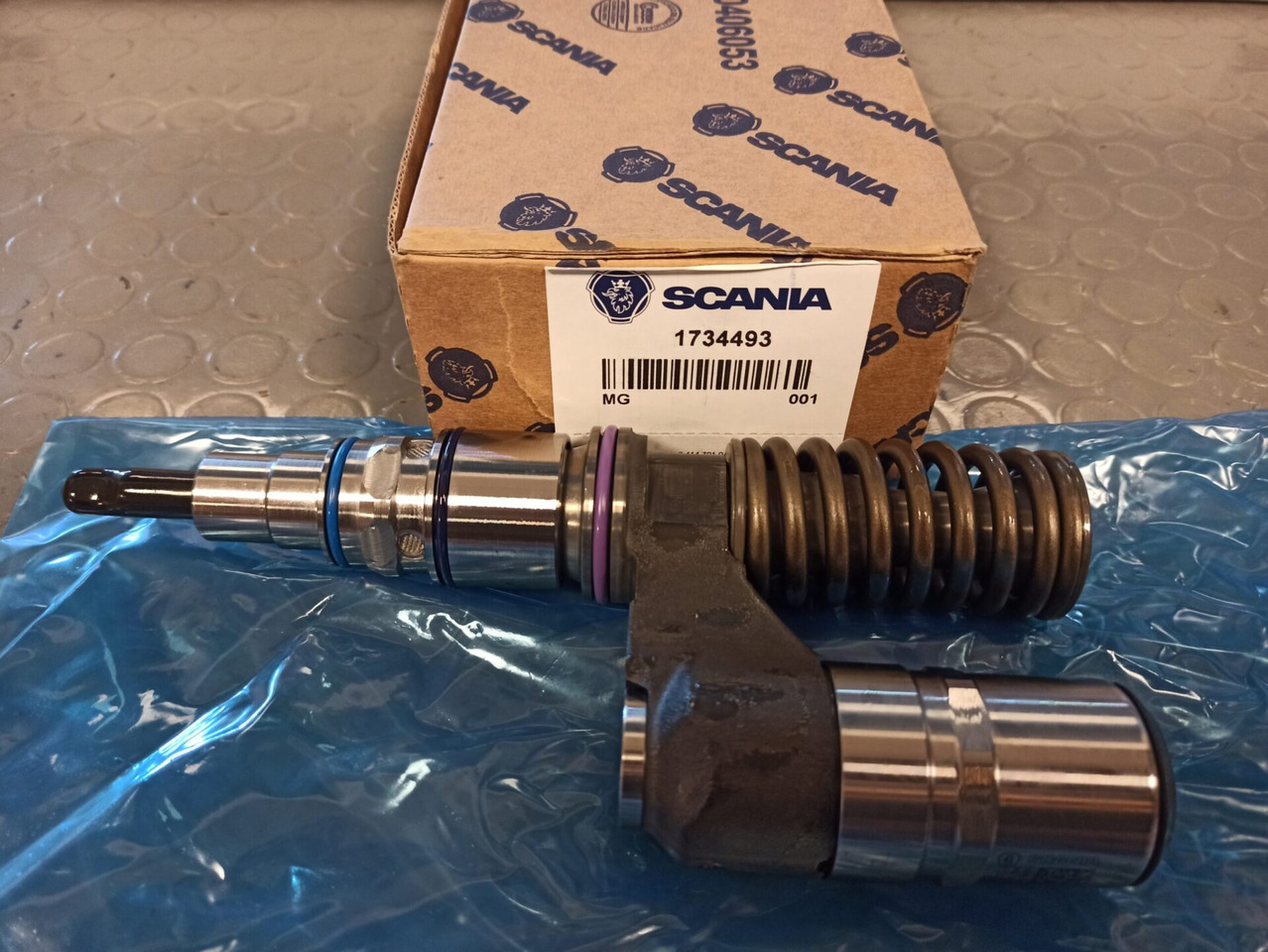 SCANIA UNIT INJECTOR - 1734493 - Injector para Camião: foto 1 SCANIA UNIT INJECTOR - 1734493 - Injector para Camião: foto 1