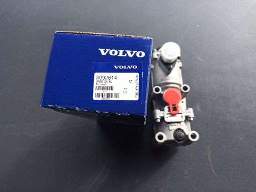 VOLVO RETARDER VALVE - 3092614 - Válvula de freio para Camião: foto 1 VOLVO RETARDER VALVE - 3092614 - Válvula de freio para Camião: foto 1
