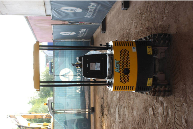 AGT Industrial QH12R - Mini escavadeira: foto 4 AGT Industrial QH12R - Mini escavadeira: foto 4