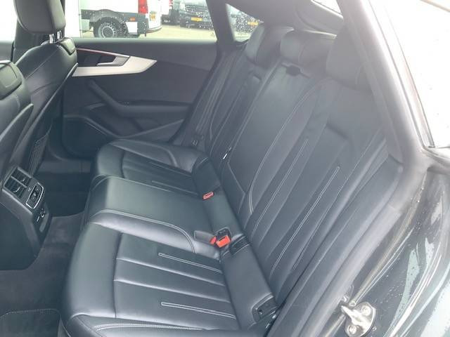 Sedan Audi A5 Sportback G-Tron S Line Edition: foto 15