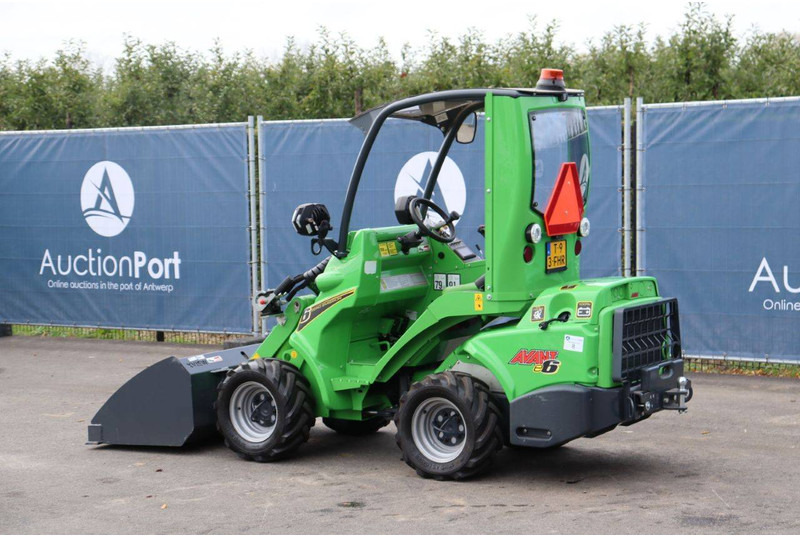 Avant E6 - Pá carregadora de rodas: foto 4 Avant E6 - Pá carregadora de rodas: foto 4