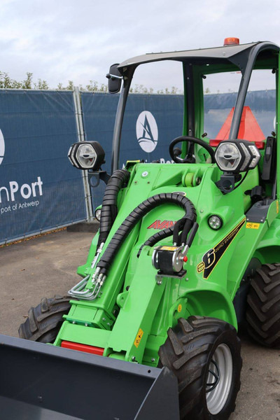 Pá carregadora de rodas novo Avant E6: foto 12