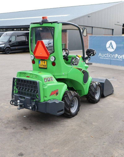 Pá carregadora de rodas novo Avant E6: foto 6