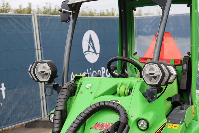 Pá carregadora de rodas novo Avant E6: foto 13