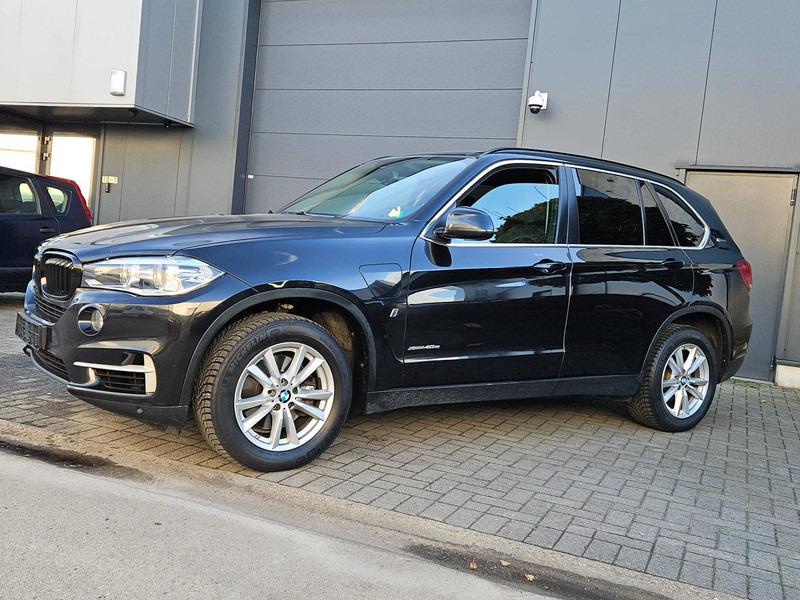 BMW X5 Drive 40e IPerformance - SUV: foto 1 BMW X5 Drive 40e IPerformance - SUV: foto 1