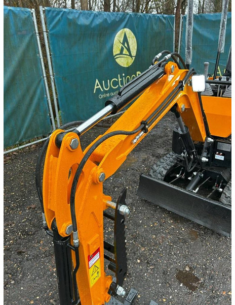 Mini escavadeira novo Beartrac HT10: foto 15