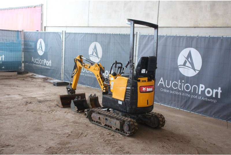 Bobcat E08 - Mini escavadeira: foto 3 Bobcat E08 - Mini escavadeira: foto 3