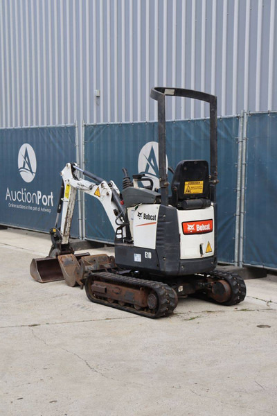 Bobcat E10 - Mini escavadeira: foto 4 Bobcat E10 - Mini escavadeira: foto 4