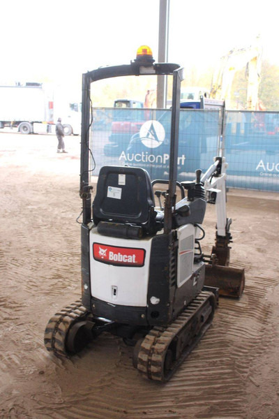 Bobcat E10Z - Mini escavadeira: foto 5 Bobcat E10Z - Mini escavadeira: foto 5